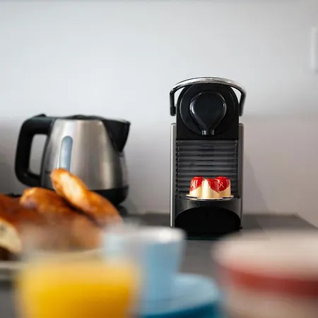 Bleu Dazur- Hyper Centre - Rue Longue - *