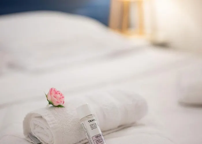 Apartment Bleu Dazur- Hyper Centre - Rue Longue - *