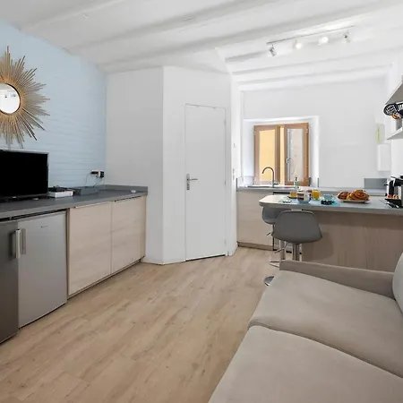 Bleu Dazur- Hyper Centre - Rue Longue - Апартаменты Ментона