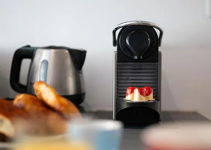 Bleu Dazur- Hyper Centre - Rue Longue - *